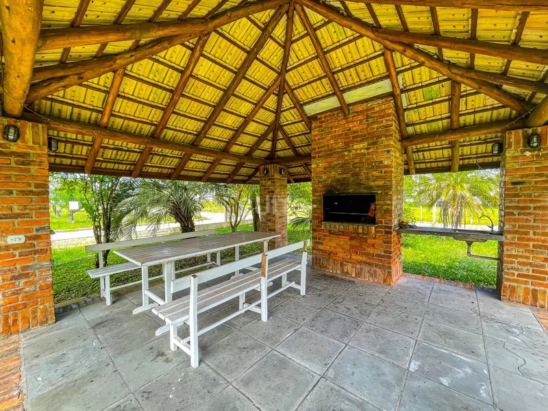 Casa de esquina com Amplo terreno na Praia de Atlântida: 5ª foto da galeria de imagens do imóvel