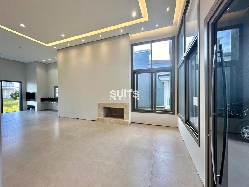 Excelente casa no condomínio Costa serena: 3ª foto da galeria de imagens do imóvel