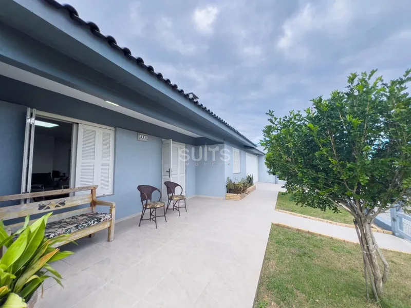 Excelente casa com dois terrenos à venda na Rainha do Mar: 3ª foto da galeria de imagens do imóvel