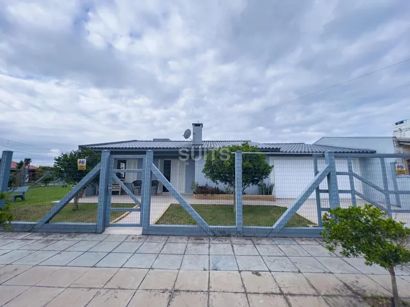 Excelente casa com dois terrenos à venda na Rainha do Mar: 2ª foto da galeria de imagens do imóvel