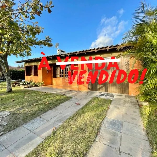 Excelente casa com piscina na praia de Atlântida em Xangri-Lá: 1ª foto da galeria de imagens do imóvel