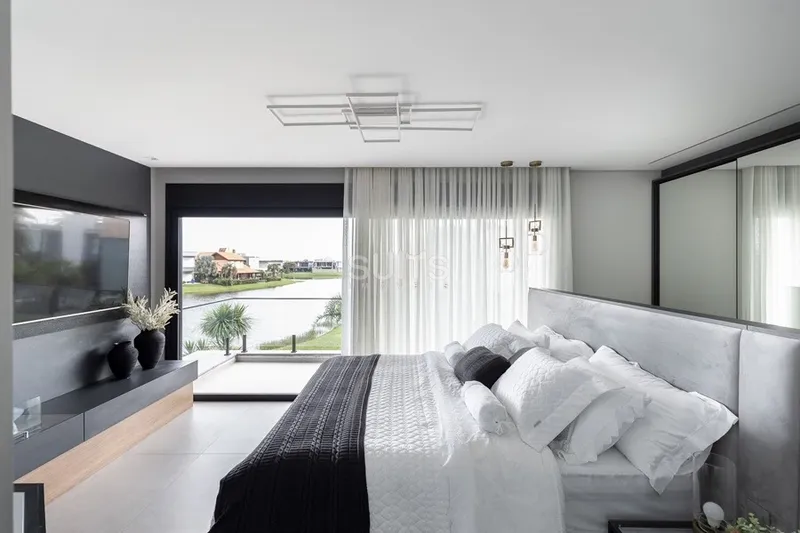 Magnífico sobrado com vista para o lago no condomínio Enseada: 30ª foto da galeria de imagens do imóvel