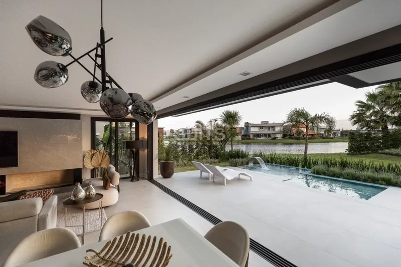 Magnífico sobrado com vista para o lago no condomínio Enseada: 12ª foto da galeria de imagens do imóvel