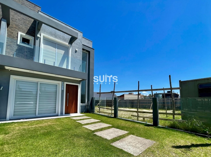 Excelente sobrado duplex na praia do Arpoador em Xangri-Lá: 2ª foto da galeria de imagens do imóvel