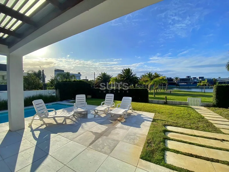 Excelente sobrado com vista para o lago no condomínio Sea Coast: 47ª foto da galeria de imagens do imóvel