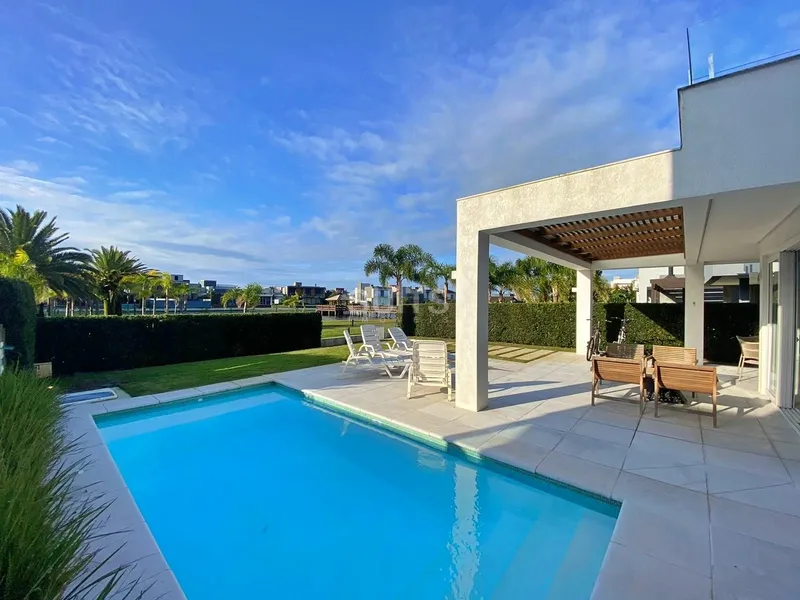 Excelente sobrado com vista para o lago no condomínio Sea Coast: 43ª foto da galeria de imagens do imóvel