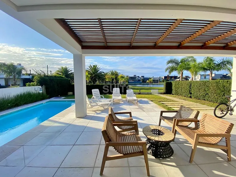 Excelente sobrado com vista para o lago no condomínio Sea Coast: 48ª foto da galeria de imagens do imóvel