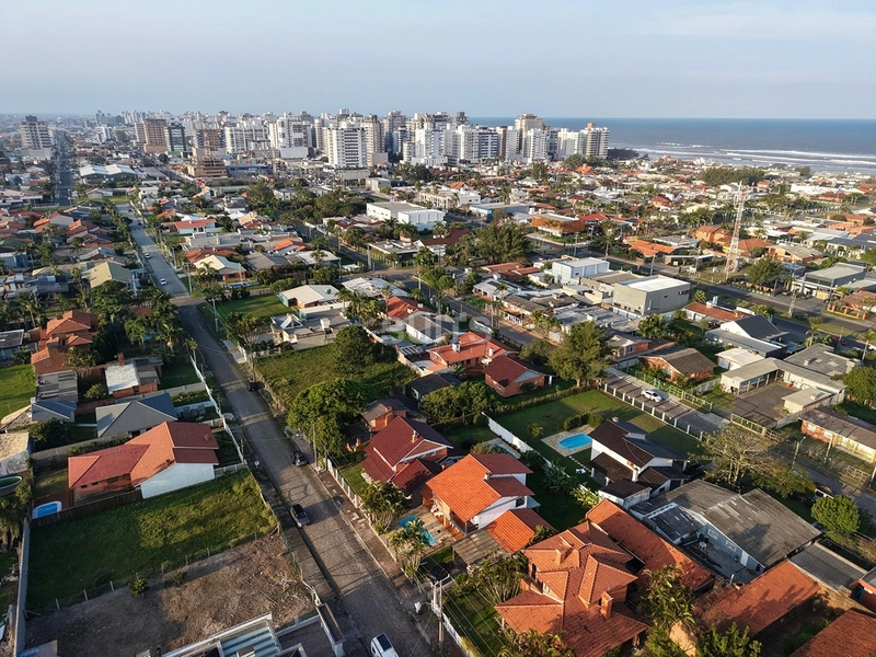 Excelente sobrado à venda na praia de Atlântida : 12ª foto da galeria de imagens do imóvel