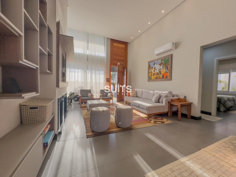 Linda casa com fundos para área verde no condomínio Riviera: 6ª foto da galeria de imagens do imóvel