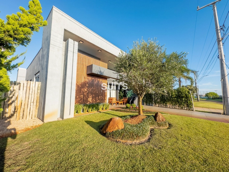 Linda casa com fundos para área verde no condomínio Riviera: 3ª foto da galeria de imagens do imóvel