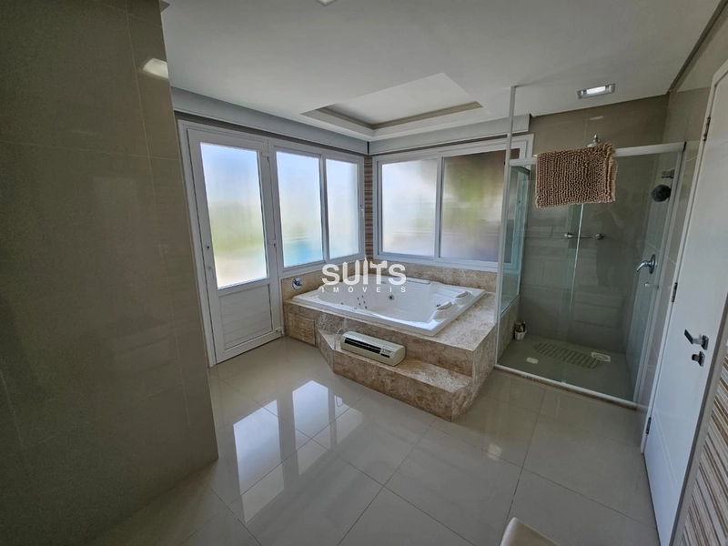 Sobrado de esquina Beira Lago no cond. Enseada: 12ª foto da galeria de imagens do imóvel