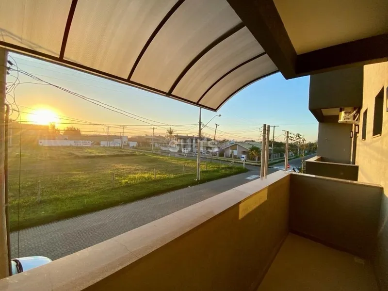 Lindo sobrado no centro da praia de Xangri-Lá!: 3ª foto da galeria de imagens do imóvel