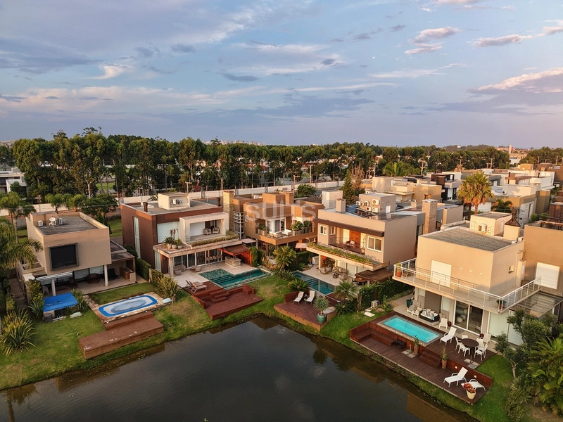 Excelente sobrado no condomínio Malibu: 50ª foto da galeria de imagens do imóvel