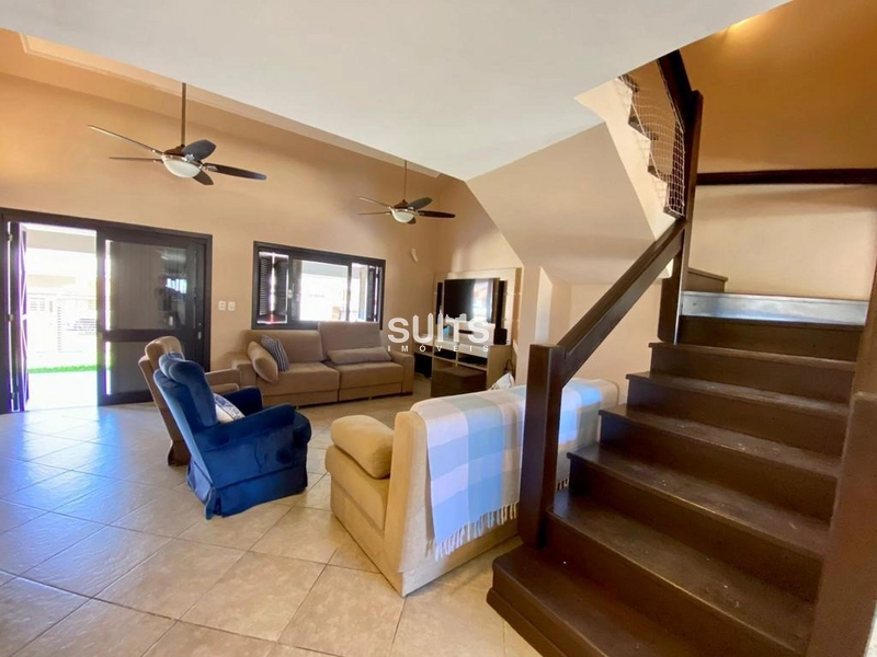 Excelente sobrado à 03 quadras do mar no Centro de Xangri-Lá: 12ª foto da galeria de imagens do imóvel