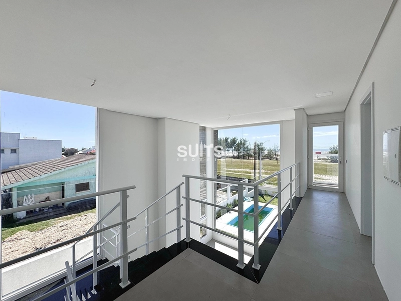 Sobrado à venda na praia do Arpoador, com linda vista mar: 2ª foto da galeria de imagens do imóvel