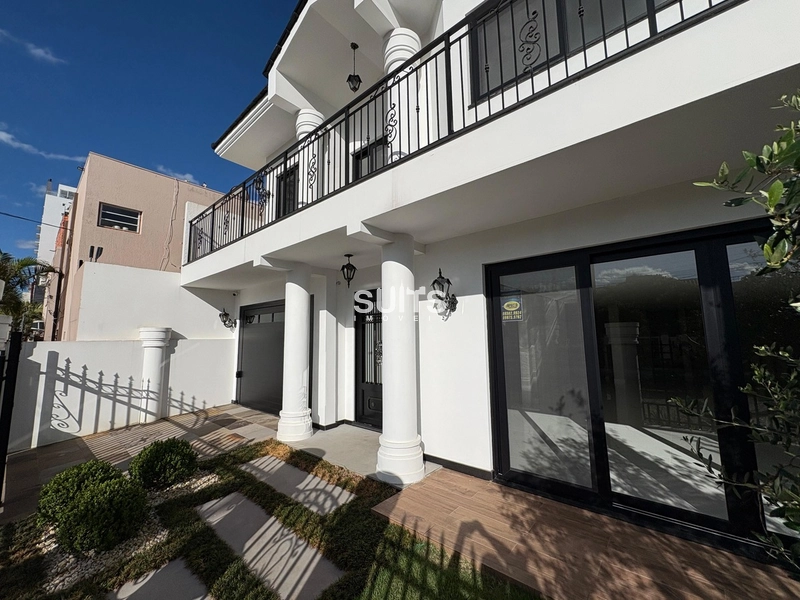 Mansão Neoclássica na praia de Atlântida: 4ª foto da galeria de imagens do imóvel