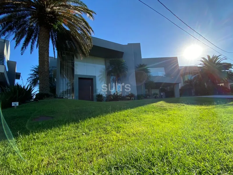 Excelentíssima Mansão no Condomínio Enseada Lagos: 2ª foto da galeria de imagens do imóvel