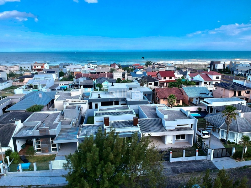 Excelente casa à venda em Atlântida Sul: 5ª foto da galeria de imagens do imóvel