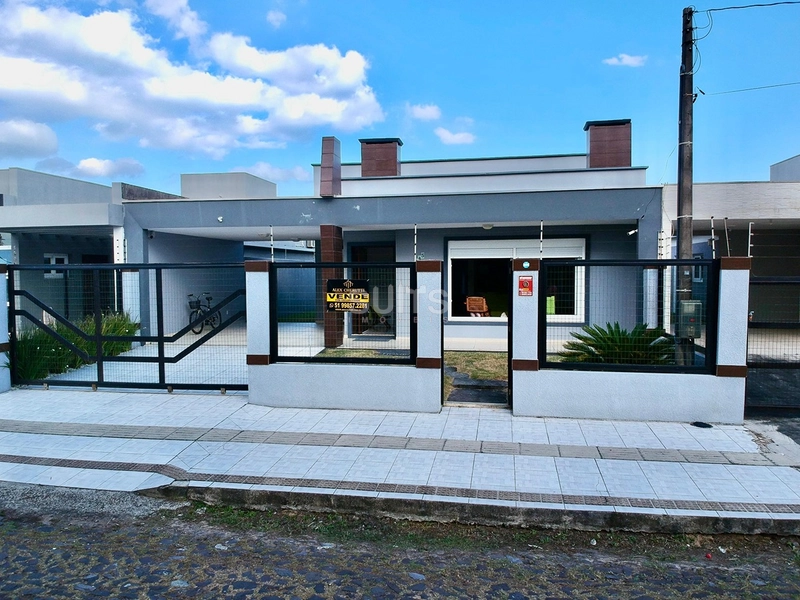 Excelente casa à venda em Atlântida Sul: 8ª foto da galeria de imagens do imóvel