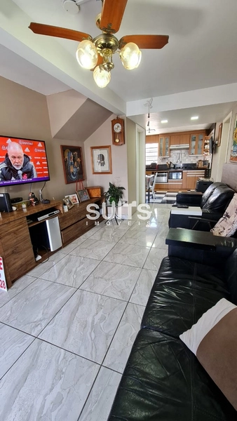 Lindo sobrado a venda no centro de Xangri-lá: 3ª foto da galeria de imagens do imóvel