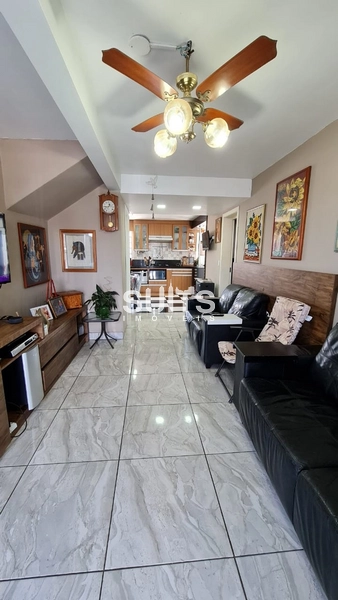 Lindo sobrado a venda no centro de Xangri-lá: 2ª foto da galeria de imagens do imóvel