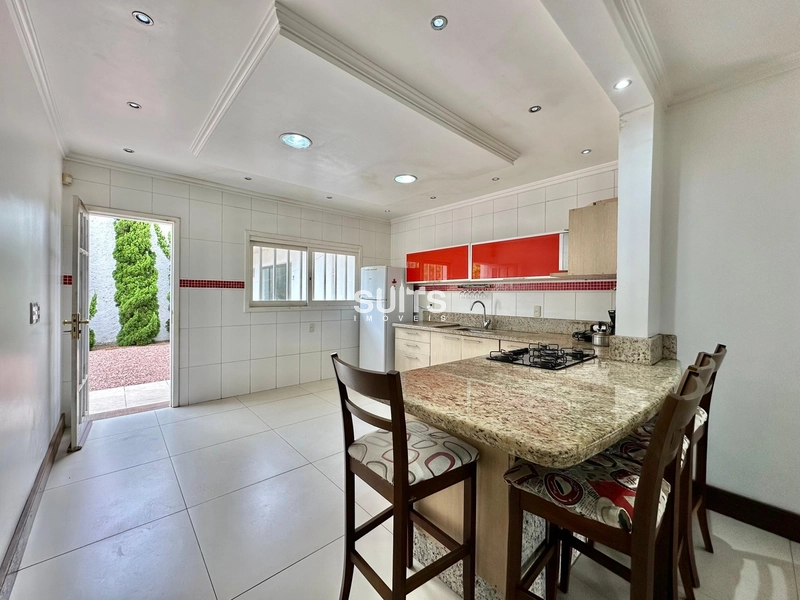 Excelente sobrado à venda na praia de Rainha do Mar em Xangri-lá: 5ª foto da galeria de imagens do imóvel