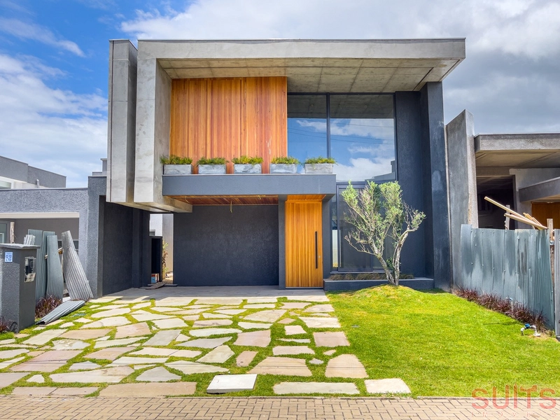 Lindo sobrado no Condomínio Blue: 1ª foto da galeria de imagens do imóvel