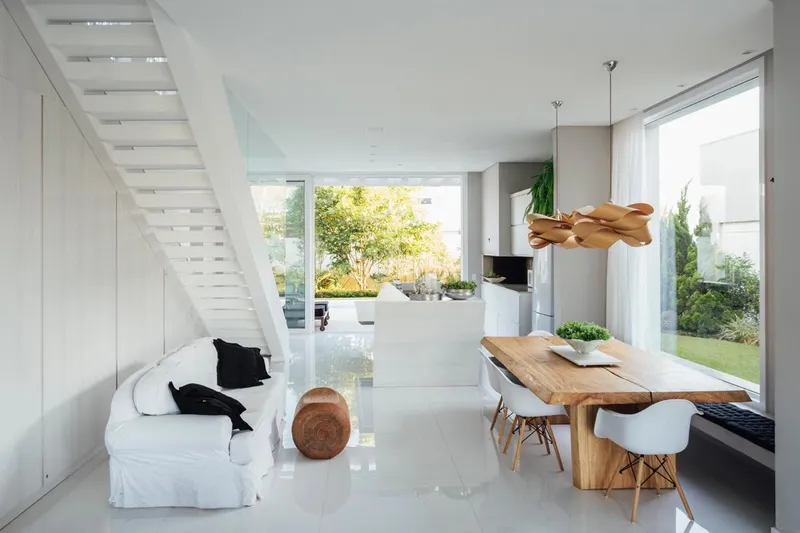 Lindo Sobrado no Condomínio Enseada: 9ª foto da galeria de imagens do imóvel