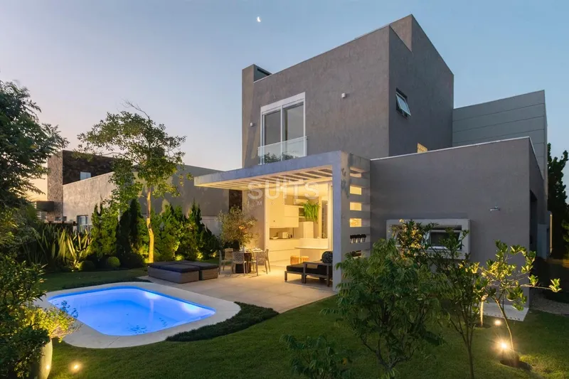 Lindo Sobrado no Condomínio Enseada: 37ª foto da galeria de imagens do imóvel