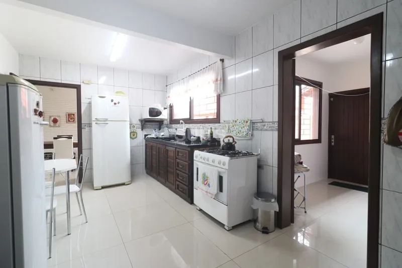 Excelente casa com 2 lotes lotes em Atlântida: 6ª foto da galeria de imagens do imóvel