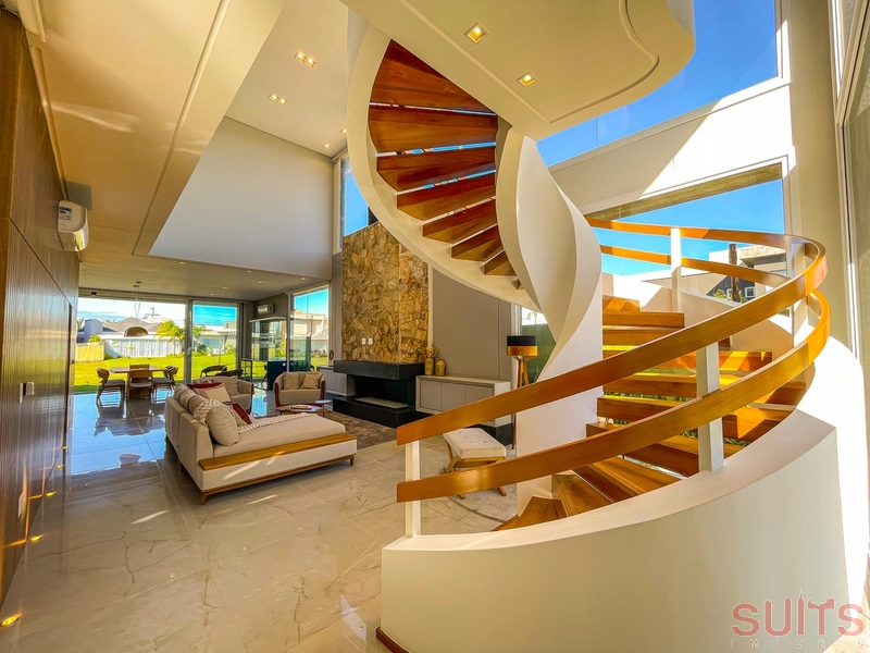 Lindíssimo sobrado  beira lago no condomínio Capão Ilhas Resort: 2ª foto da galeria de imagens do imóvel