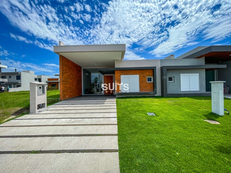 Excelente casa à venda no condomínio Sunset: 1ª foto da galeria de imagens do imóvel