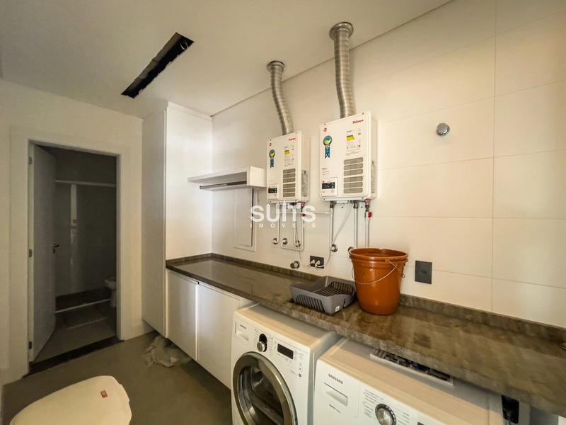 Mansão com 03 terrenos no condomínio Enseada: 36ª foto da galeria de imagens do imóvel