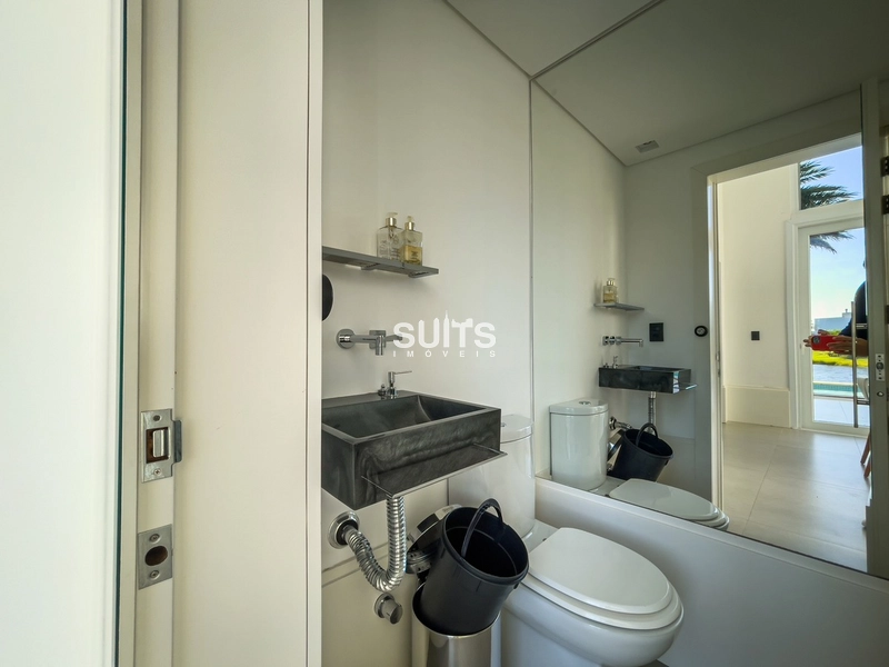 Mansão com 03 terrenos no condomínio Enseada: 7ª foto da galeria de imagens do imóvel