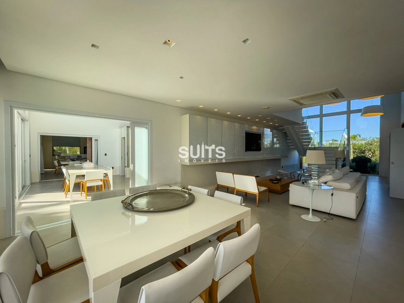 Mansão com 03 terrenos no condomínio Enseada: 32ª foto da galeria de imagens do imóvel