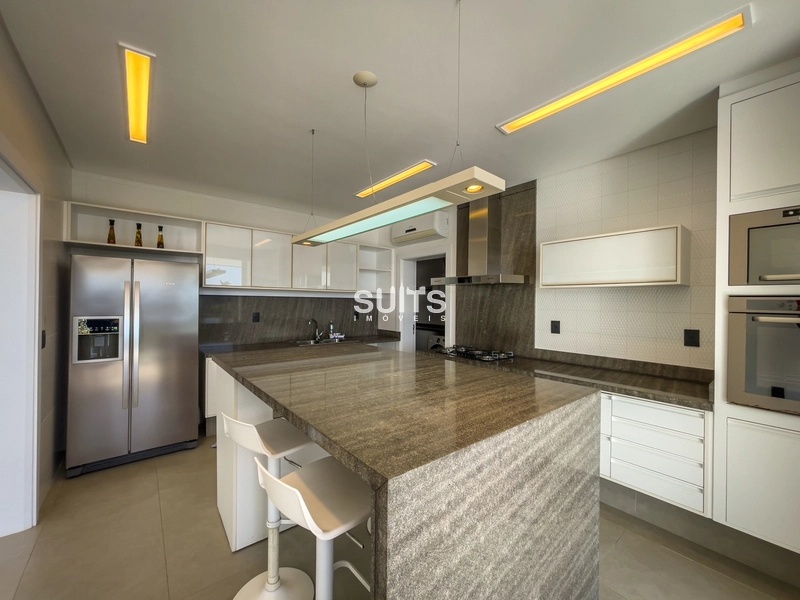 Mansão com 03 terrenos no condomínio Enseada: 34ª foto da galeria de imagens do imóvel