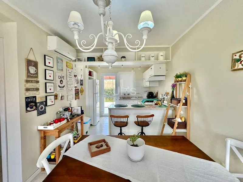 Excelente casa mobiliada e decorada à venda no condomínio Casa Hermosa: 5ª foto da galeria de imagens do imóvel