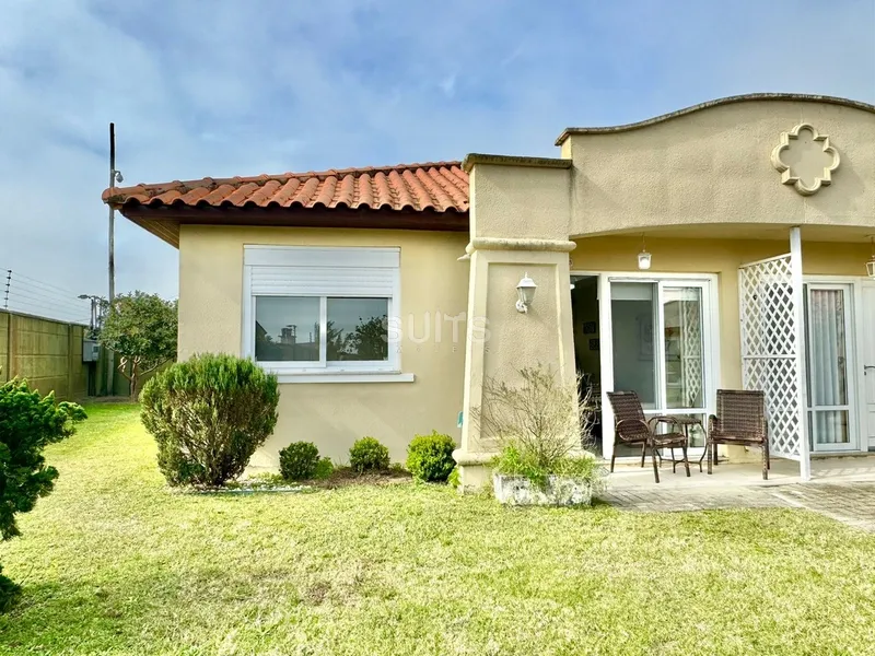 Excelente casa mobiliada e decorada à venda no condomínio Casa Hermosa: 2ª foto da galeria de imagens do imóvel