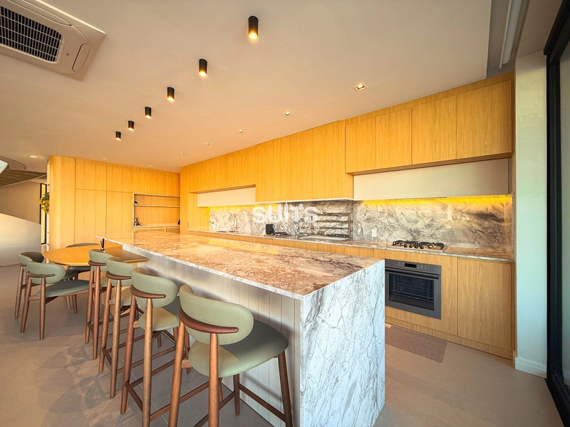 Incrível sobrado beira lago à venda no condomínio Enseada: 17ª foto da galeria de imagens do imóvel