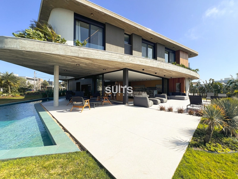 Incrível sobrado beira lago à venda no condomínio Enseada: 38ª foto da galeria de imagens do imóvel