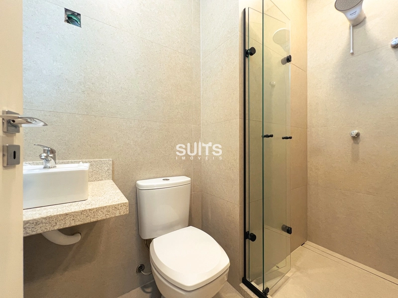 Incrível sobrado beira lago à venda no condomínio Enseada: 25ª foto da galeria de imagens do imóvel