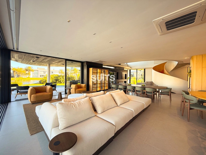 Incrível sobrado beira lago à venda no condomínio Enseada: 13ª foto da galeria de imagens do imóvel