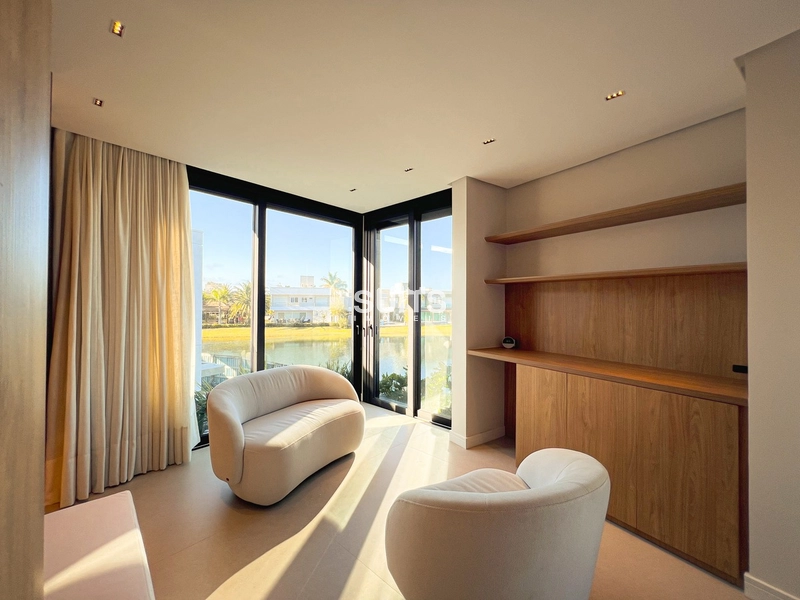 Incrível sobrado beira lago à venda no condomínio Enseada: 59ª foto da galeria de imagens do imóvel