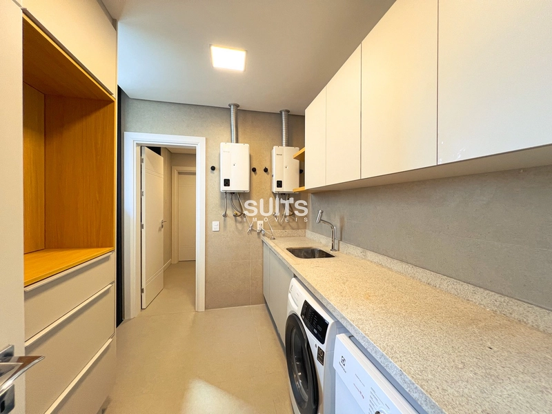 Incrível sobrado beira lago à venda no condomínio Enseada: 22ª foto da galeria de imagens do imóvel