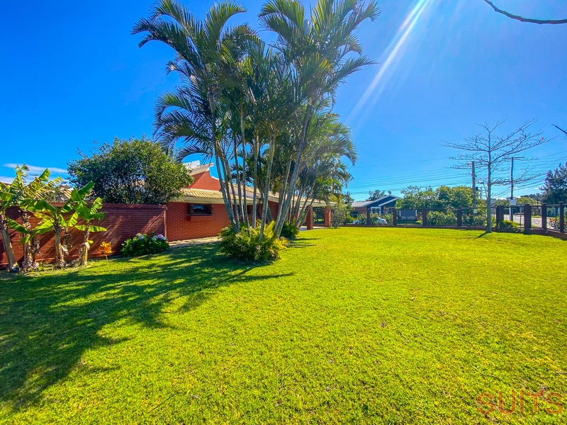 Excelente casa de esquina com localização diferenciada em Atlântida: 4ª foto da galeria de imagens do imóvel