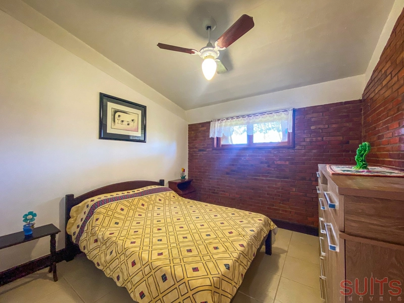 Excelente casa de esquina com localização diferenciada em Atlântida: 18ª foto da galeria de imagens do imóvel