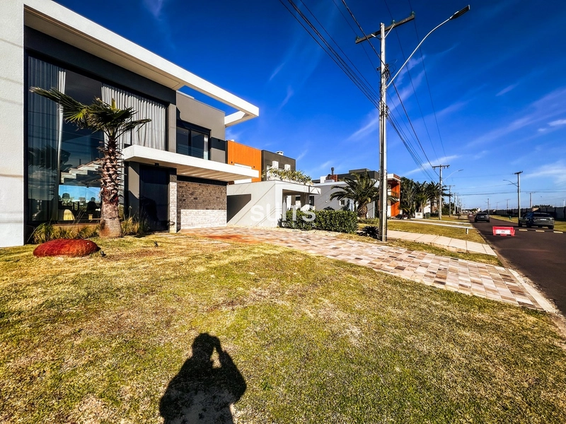 Excelente sobrado à venda no condomínio Riviera: 3ª foto da galeria de imagens do imóvel