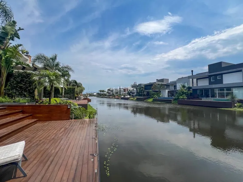 Magnífico sobrado beira-lago no Condomínio Malibu: 20ª foto da galeria de imagens do imóvel