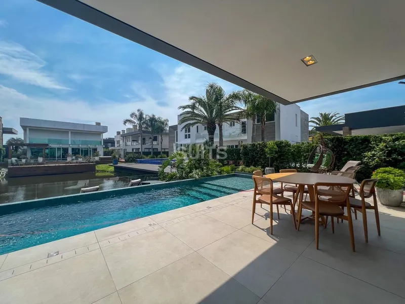 Magnífico sobrado beira-lago no Condomínio Malibu: 16ª foto da galeria de imagens do imóvel