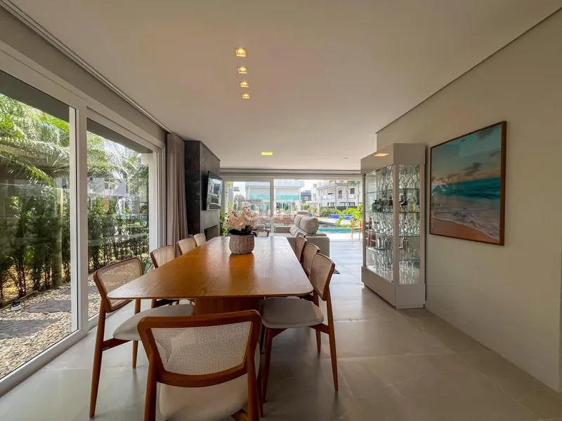 Magnífico sobrado beira-lago no Condomínio Malibu: 11ª foto da galeria de imagens do imóvel